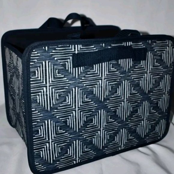 Thirty One Fold 'N File Deluxe Organizer (NWT) Windswept Diamonds Navy/White - Picture 1 of 3